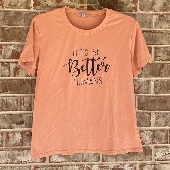 Luck Last Peach Graphic T-shirt - Picture 1 of 5